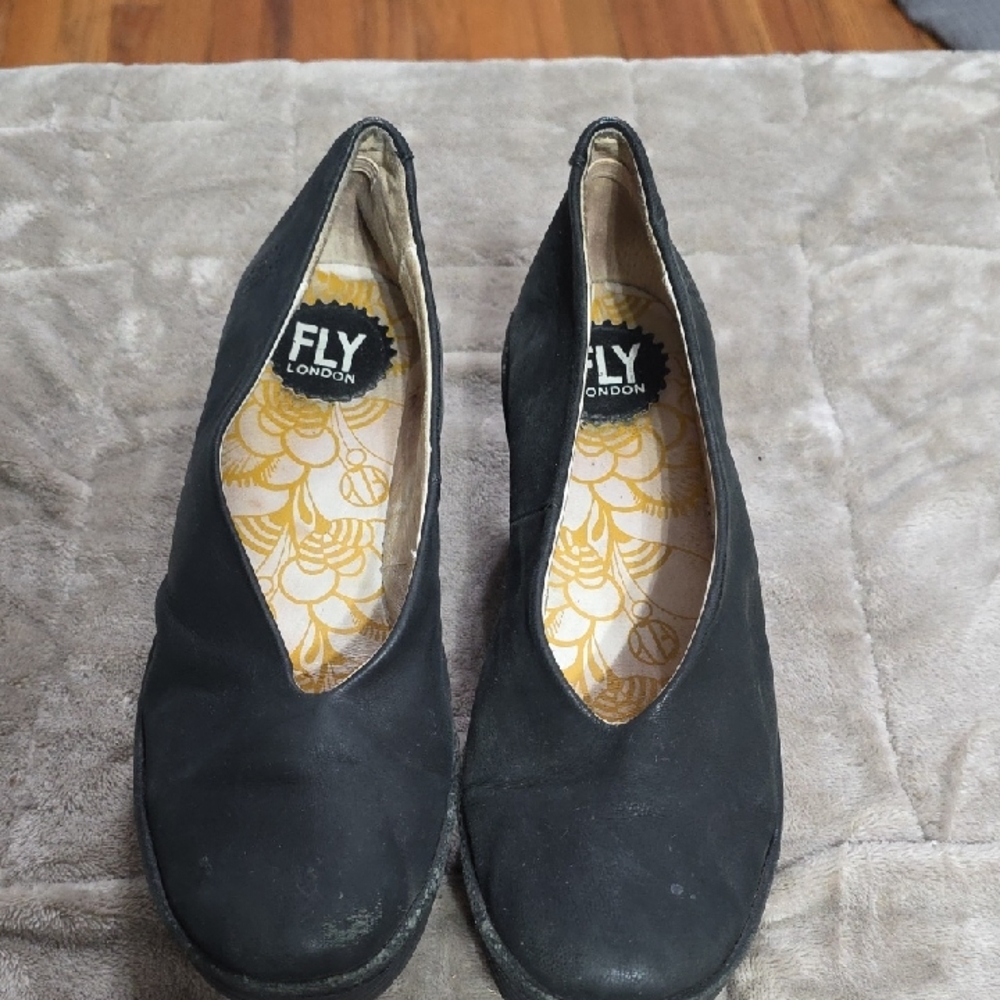 Fly London‎ Womens Wedge Slip-On Shoes Black Sz 39/8.5 GUC **READ**